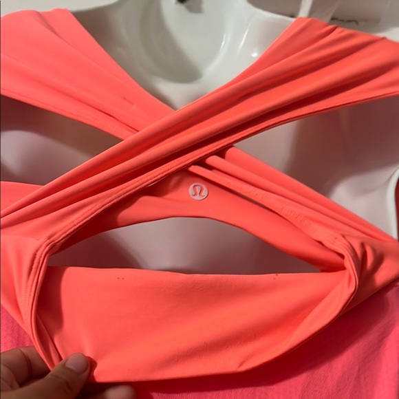 Lululemon Women's Coral Top - Picture 5 of 7